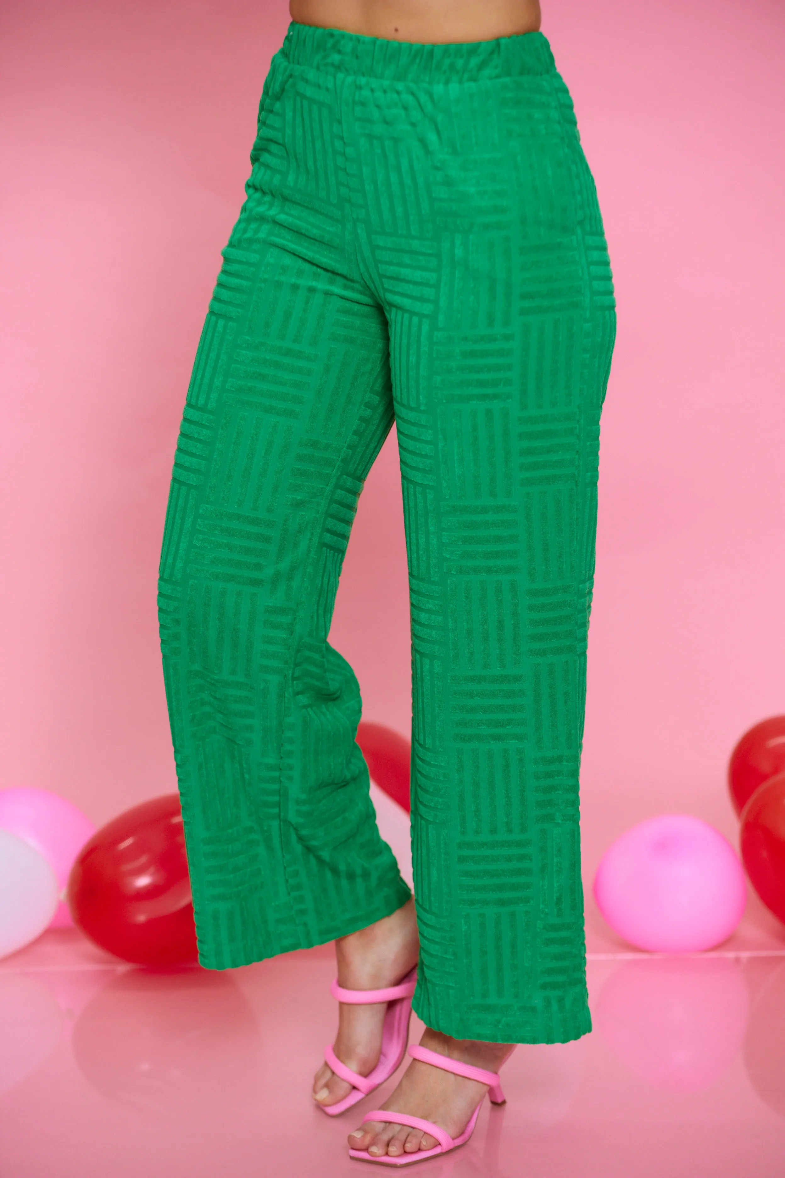 Feel The Love Textured Pants - Green