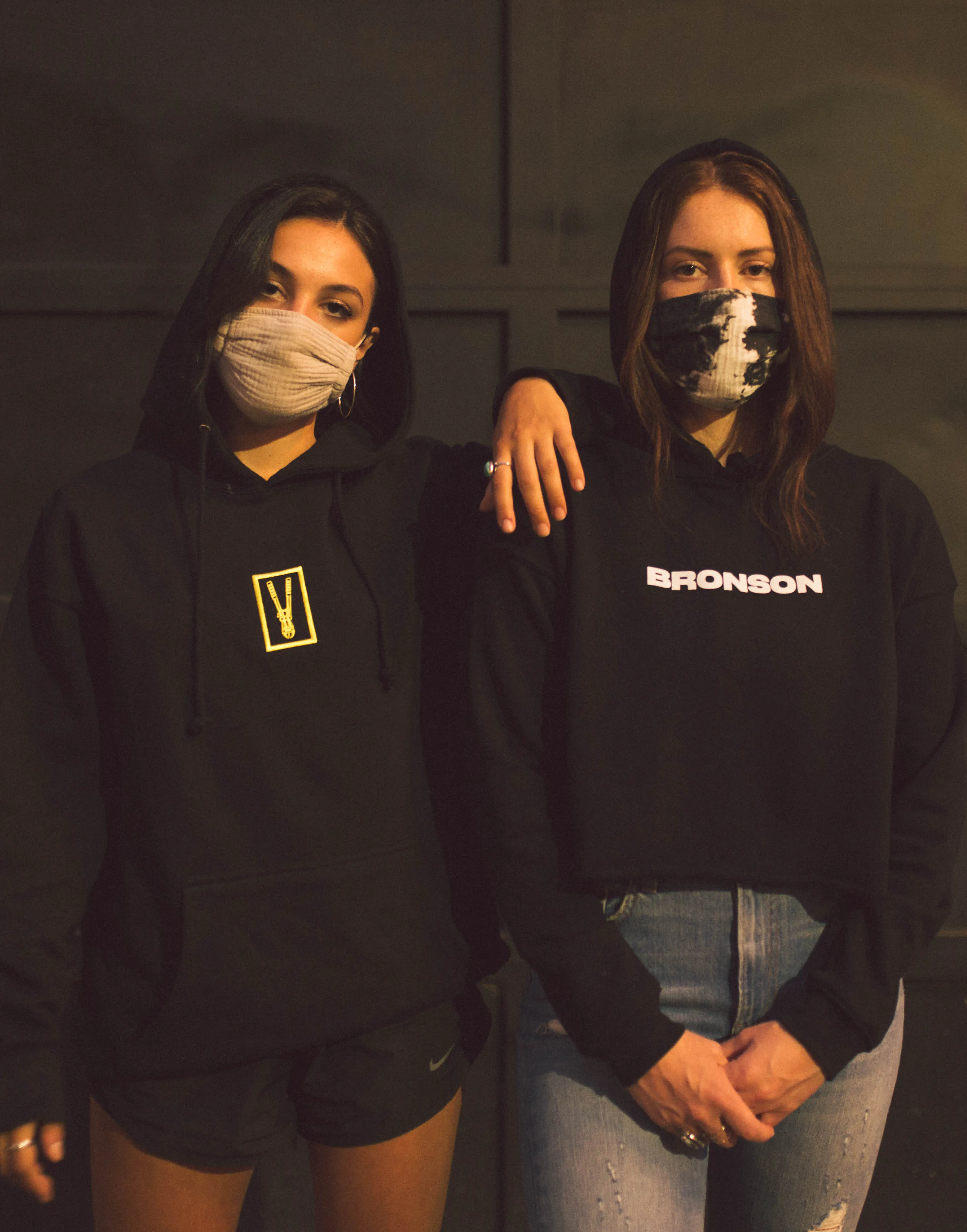 Womens Bolt Cutter Crop Hoodie / Black